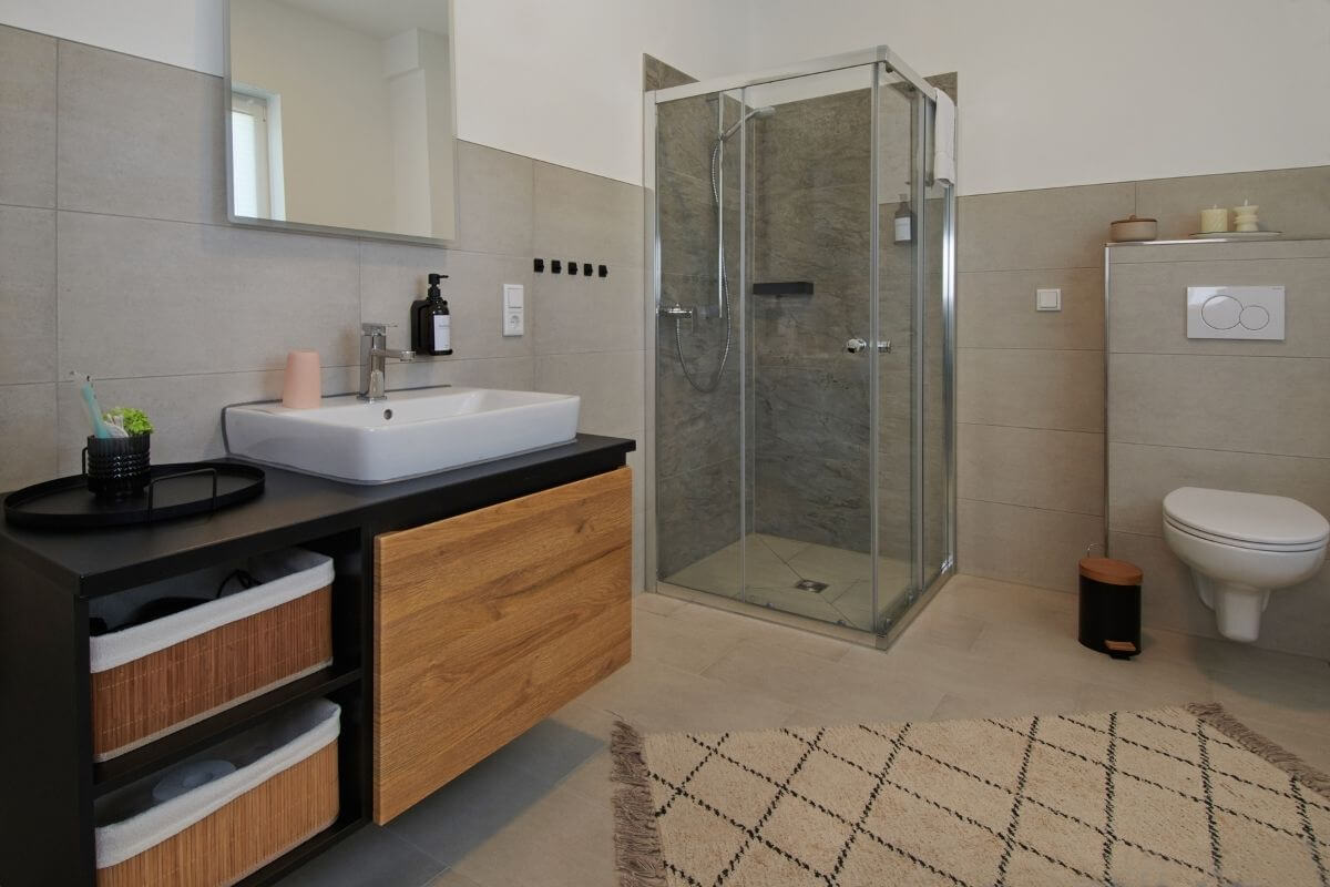 bad-oeynhausen-grosses-badezimmer-familienfreundlich