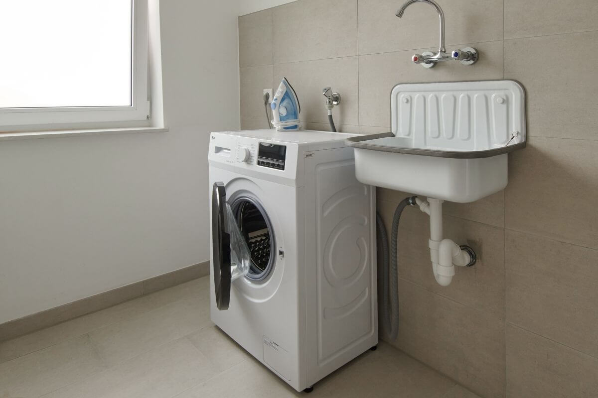 bad-oeynhausen-im-kerksiek-70-familienfreundlich-waschmaschine-und-arbeitsbecken