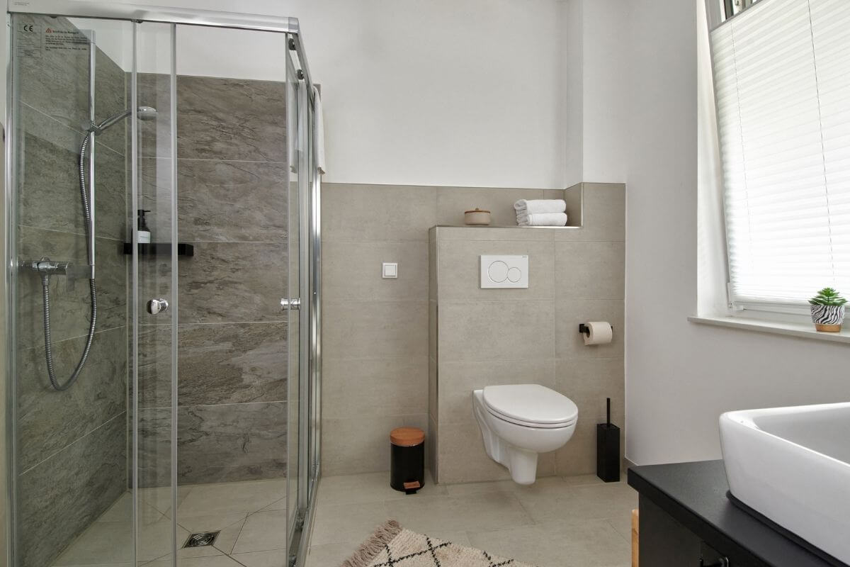 bad-oeynhausen-im-kerksiek-70-ferienwohnung-familienbad-mit-dusche