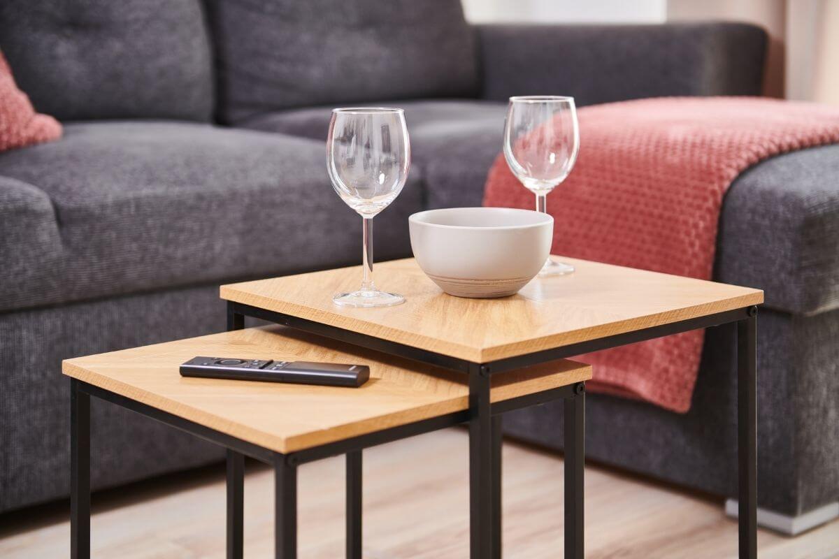 rg-living-bad-oeynhausen-entspannter-urlaub-wohnzimmer-couchtisch-detail