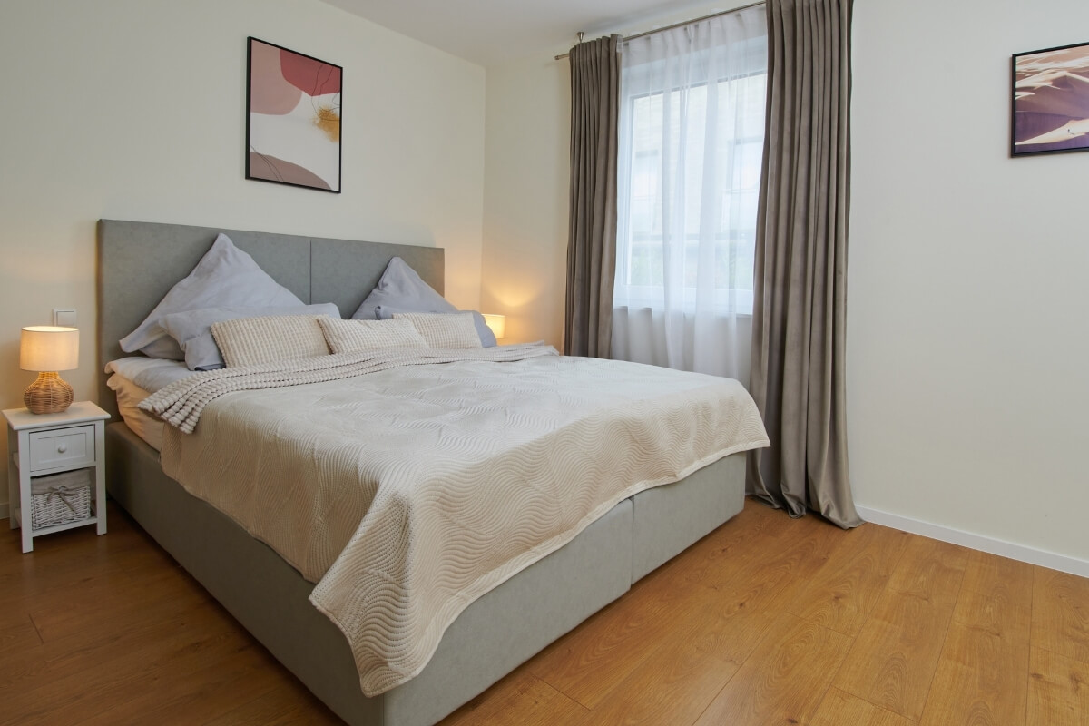 rgliving-schlafzimmer-boxspringbett-gemuetlich